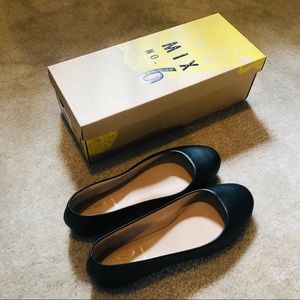 Mix No. 6 Black Ballet Flats